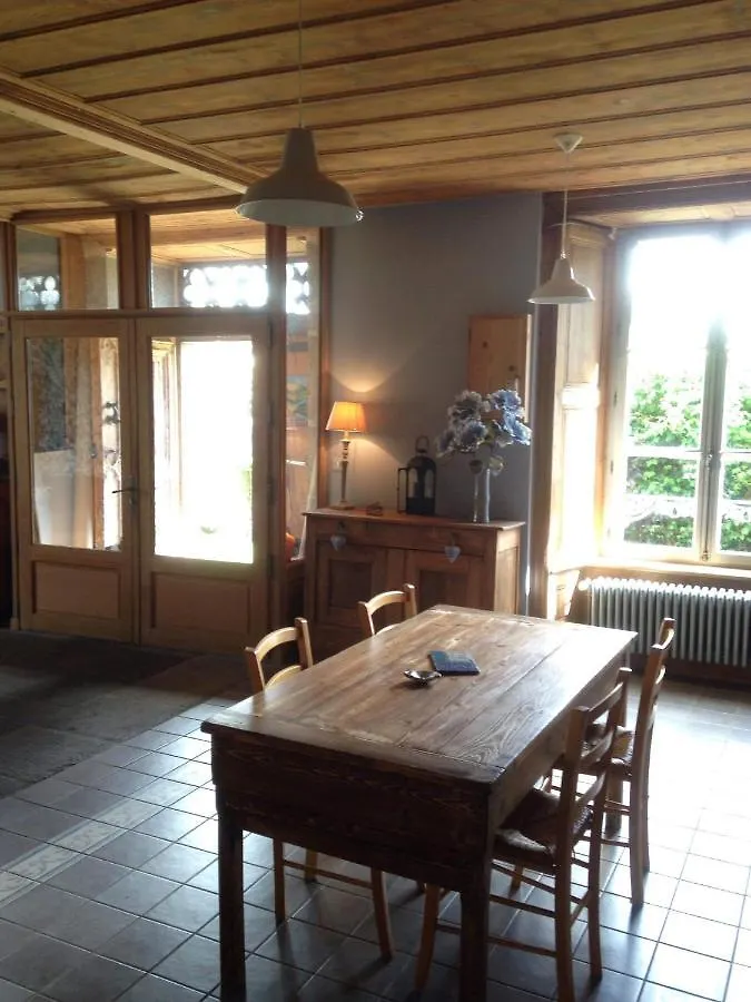 Les Acajous Bed & Breakfast Chalinargues